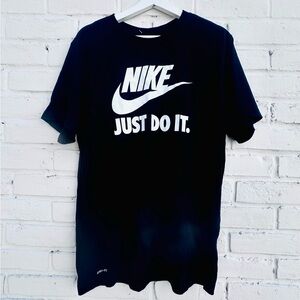 Nike Just Do it - T shirt - Men’s Large - Brand New
